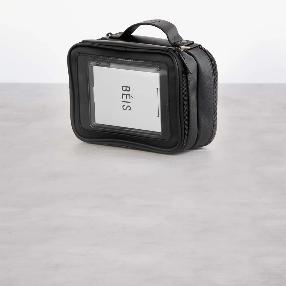 Beis The On The Go Essential Case 
in Black